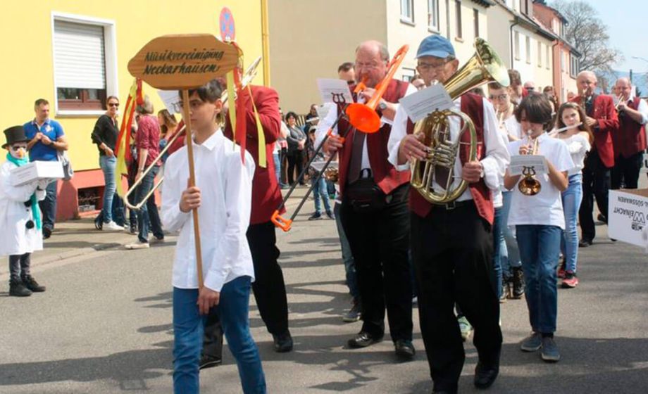 Sommertagszug 2019 (Foto Hannelore Schäfer)